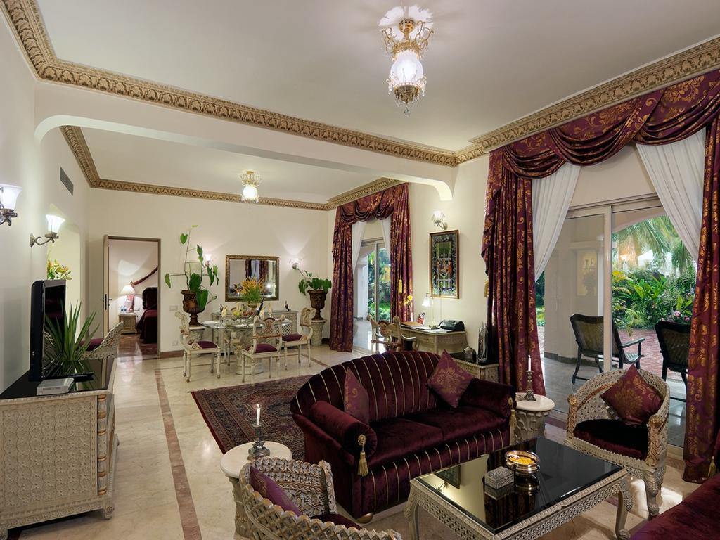 Chik Bānavar The Golden Palms Hotel & Spa מראה חיצוני תמונה