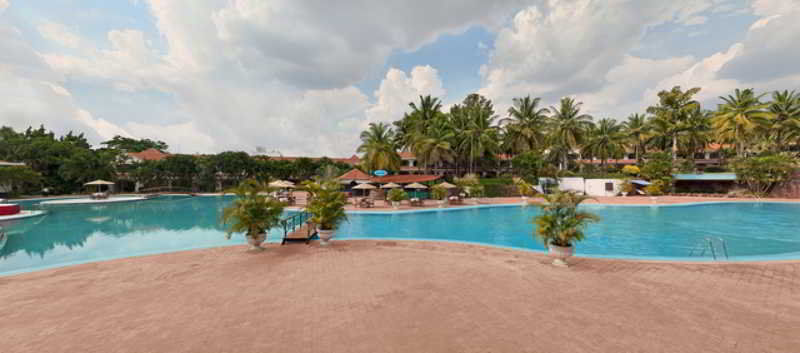 Chik Bānavar The Golden Palms Hotel & Spa מראה חיצוני תמונה